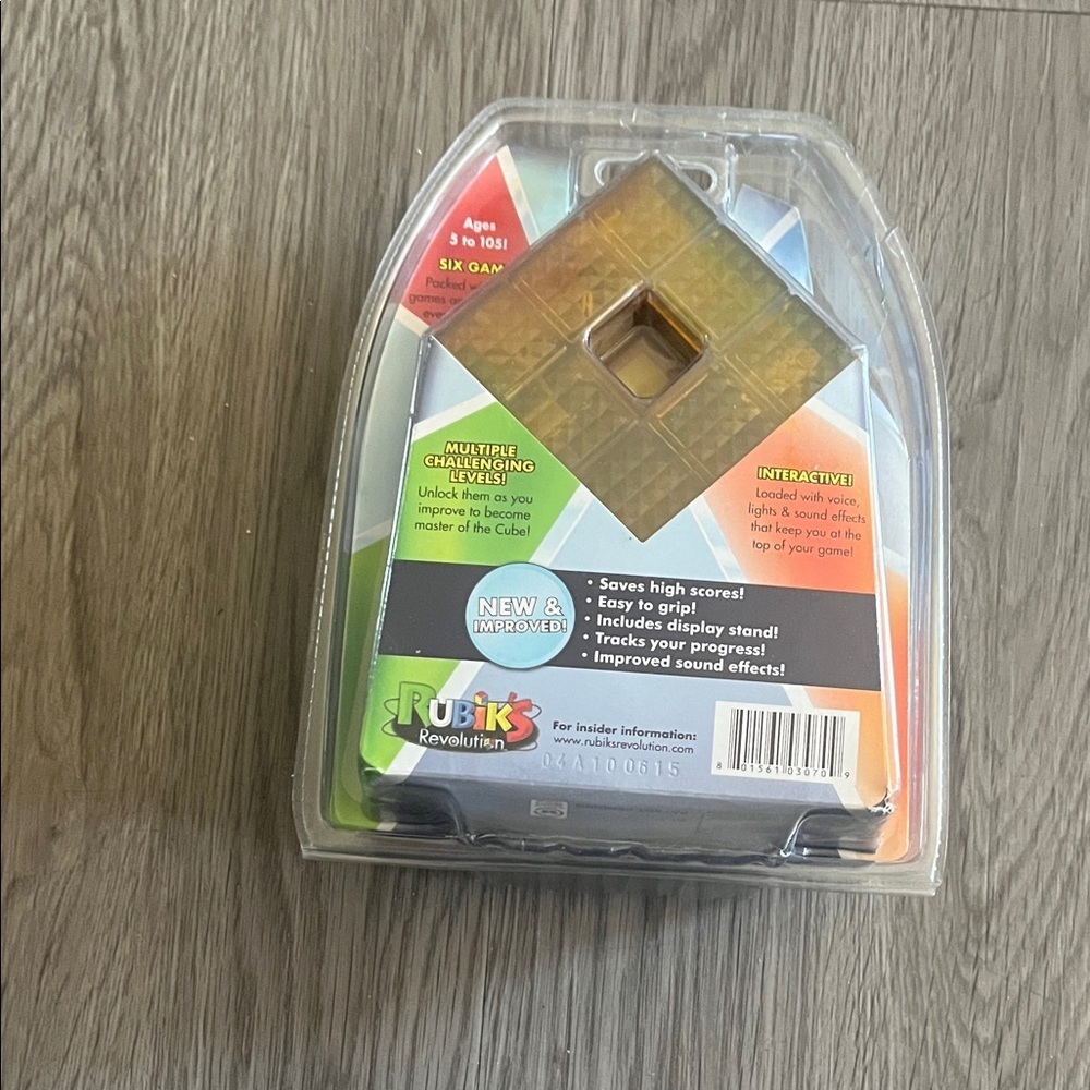 Rubik's Revolution Ice Edition - Picture 2 of 2